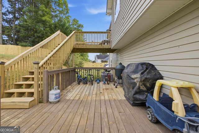 30 Kingston Pointe Drive, Kingston, GA 30145