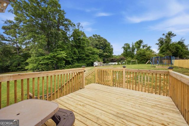 30 Kingston Pointe Drive, Kingston, GA 30145