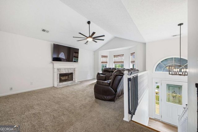 30 Kingston Pointe Drive, Kingston, GA 30145
