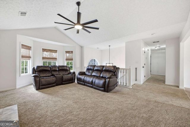 30 Kingston Pointe Drive, Kingston, GA 30145