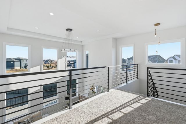 6589 Blackbird Lane, Bettendorf, IA 52722