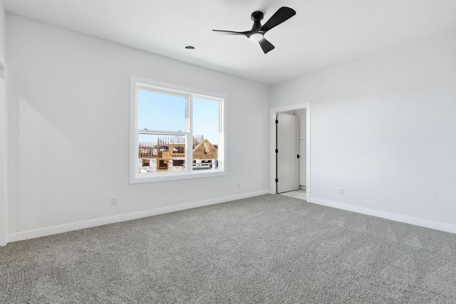 6589 Blackbird Lane, Bettendorf, IA 52722