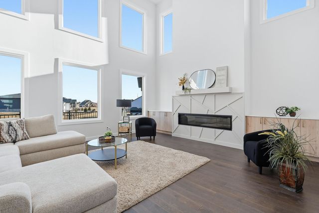 6589 Blackbird Lane, Bettendorf, IA 52722