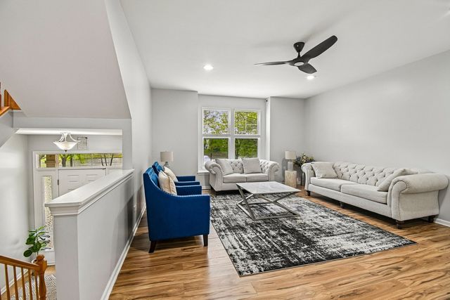 5507 Cambridge Way, Hanover Park, IL 60133