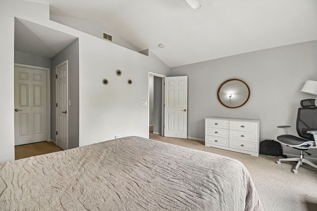 5507 Cambridge Way, Hanover Park, IL 60133