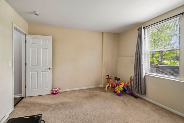 5507 Cambridge Way, Hanover Park, IL 60133