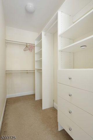 221 Windmill Ct, Lopatcong Twp., NJ 08865