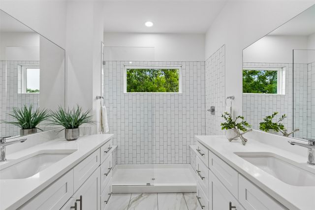 5647 Live Oak Street 101, Dallas, TX 75206