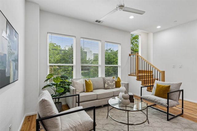 5647 Live Oak Street 101, Dallas, TX 75206