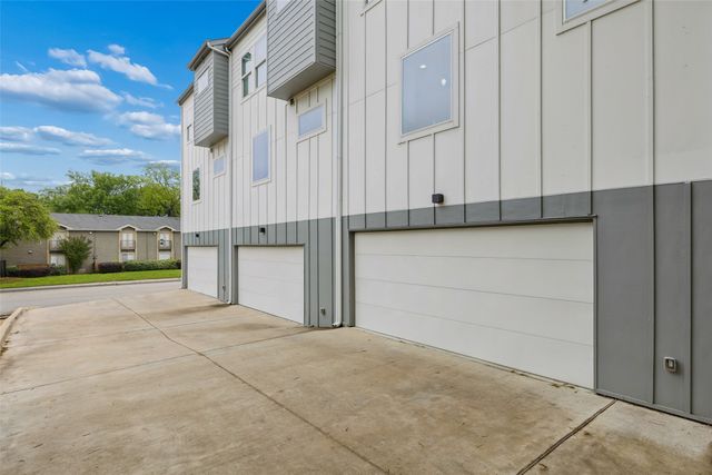 5647 Live Oak Street 101, Dallas, TX 75206