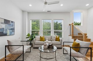 5647 Live Oak Street 101, Dallas, TX 75206
