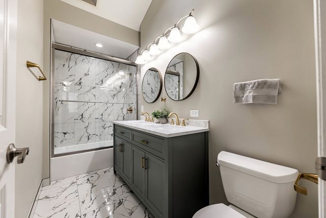 6017 S Monitor Avenue, Chicago, IL 60638