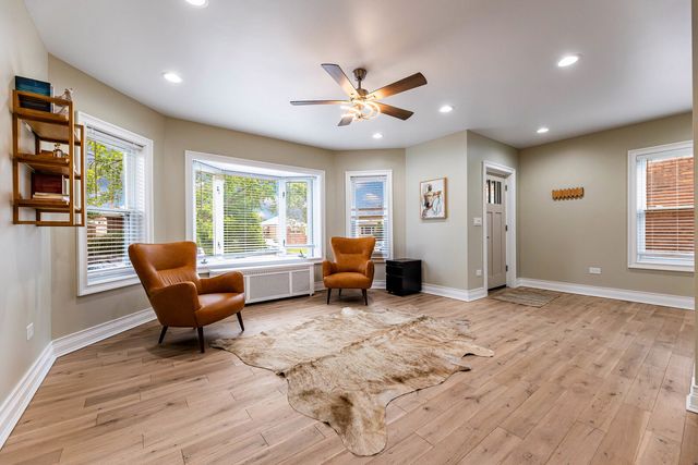 6017 S Monitor Avenue, Chicago, IL 60638