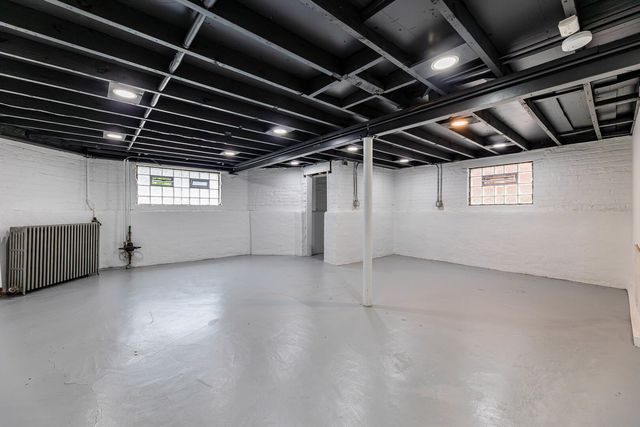 6017 S Monitor Avenue, Chicago, IL 60638