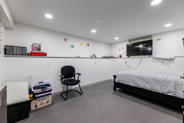 6017 S Monitor Avenue, Chicago, IL 60638