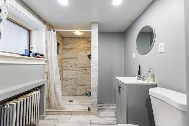 6017 S Monitor Avenue, Chicago, IL 60638