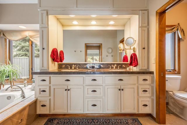 20468 Steamboat Court, Bend, OR 97702