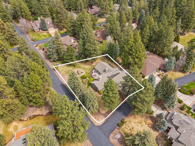 20468 Steamboat Court, Bend, OR 97702