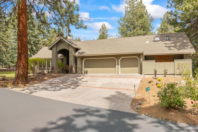 20468 Steamboat Court, Bend, OR 97702