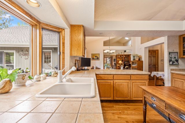 20468 Steamboat Court, Bend, OR 97702