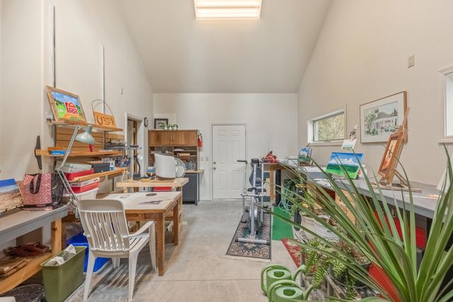 20468 Steamboat Court, Bend, OR 97702