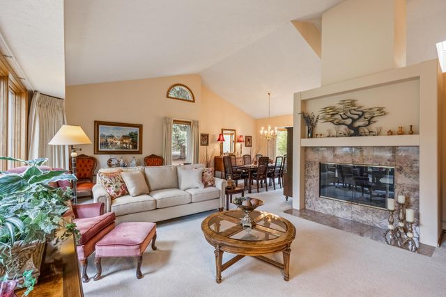 20468 Steamboat Court, Bend, OR 97702