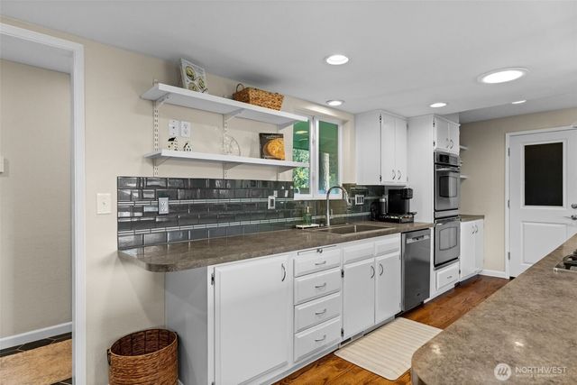 7704 45th Street Ct W, University Place, WA 98466