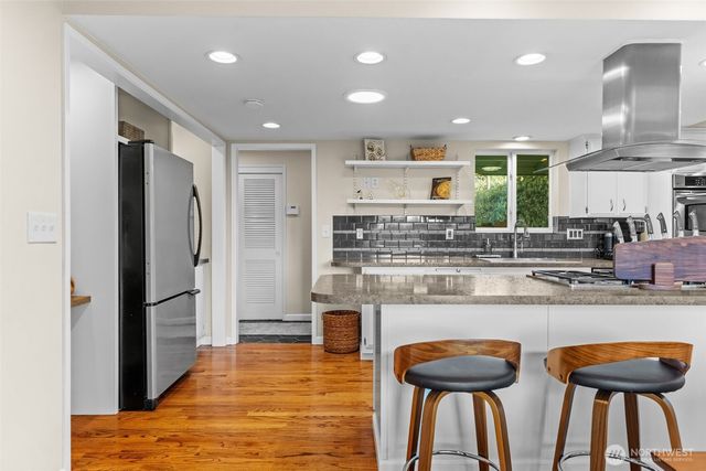 7704 45th Street Ct W, University Place, WA 98466