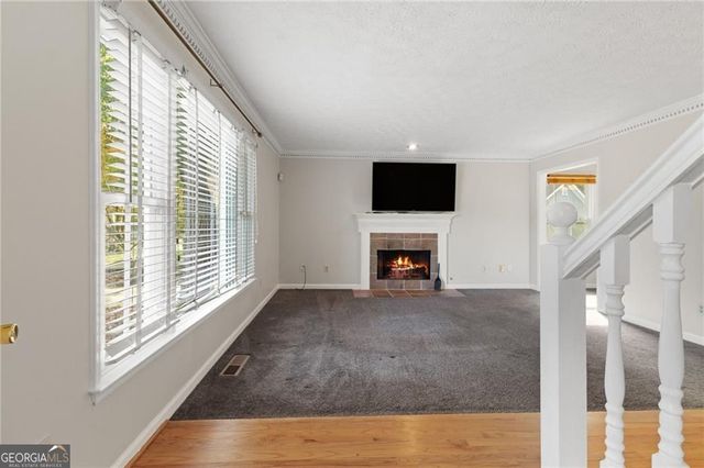 650 Corbin Lake Court, Atlanta, GA 30350