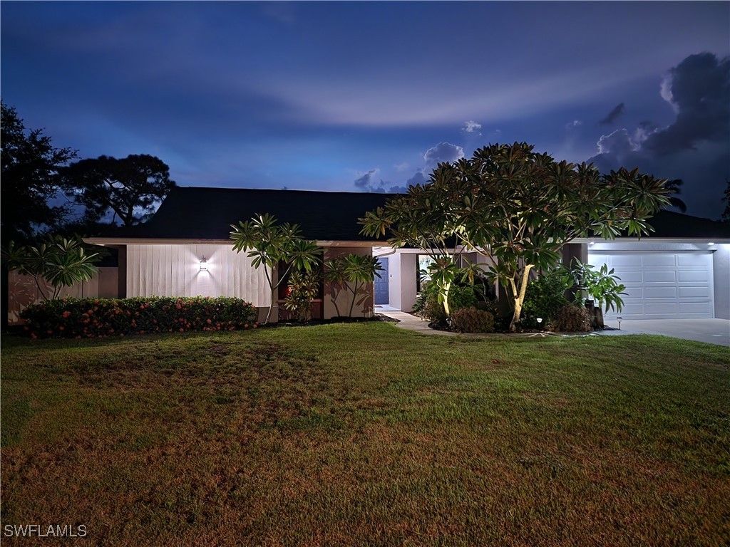 5728 Stonehaven DR, North Fort Myers, FL 33903