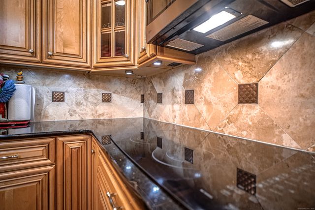 11 Poplar Drive 11, Prospect, CT 06712