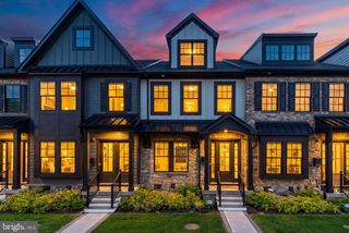 206 N ABERDEEN AVE #D, Wayne, PA 19087