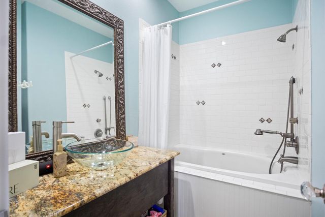 3626 Biscayne Beach Road, Port Bolivar, TX 77650