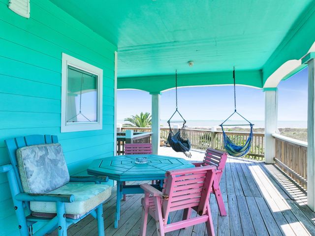 3626 Biscayne Beach Road, Port Bolivar, TX 77650