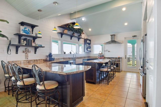 3626 Biscayne Beach Road, Port Bolivar, TX 77650