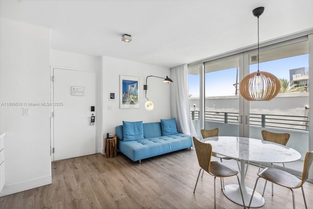 6080 Collins Ave 302, Miami Beach, FL 33140