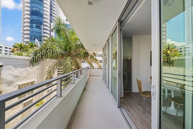 6080 Collins Ave 302, Miami Beach, FL 33140