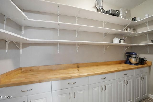 289 Myrtle Drive, Butler, TN 37640