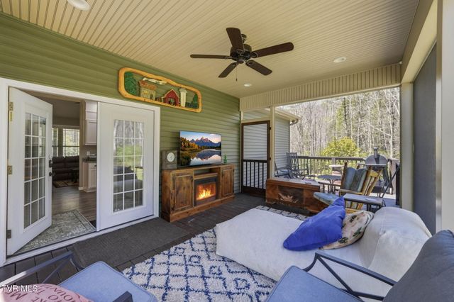 289 Myrtle Drive, Butler, TN 37640