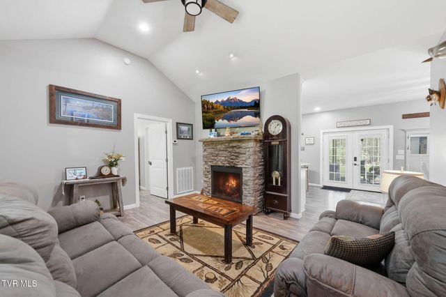 289 Myrtle Drive, Butler, TN 37640