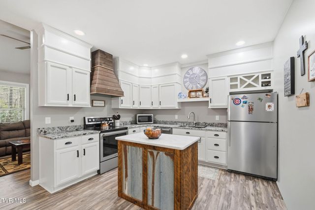 289 Myrtle Drive, Butler, TN 37640