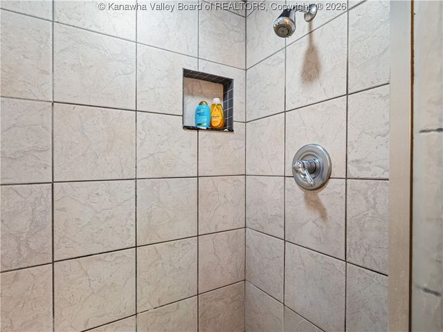 138 Woodbridge Drive, Charleston, WV 25311