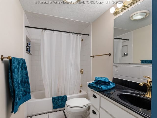 138 Woodbridge Drive, Charleston, WV 25311