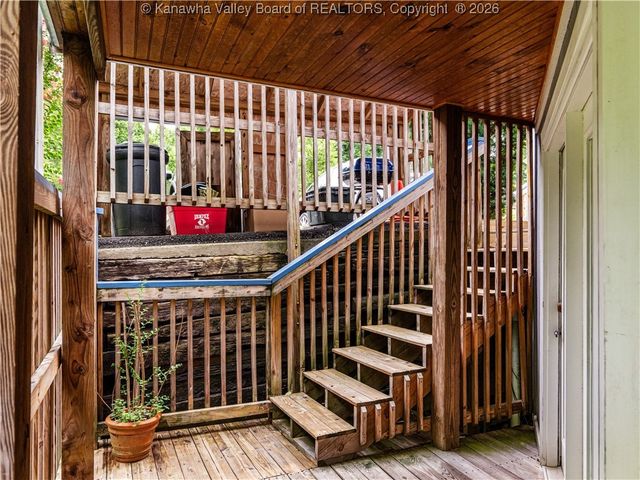 138 Woodbridge Drive, Charleston, WV 25311