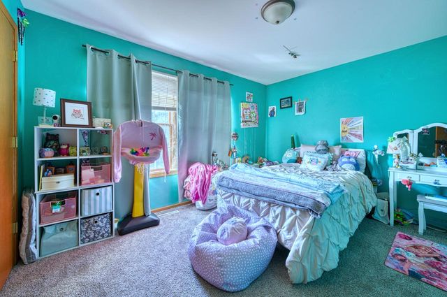 1005 Dresser AVENUE, Waukesha, WI 53188