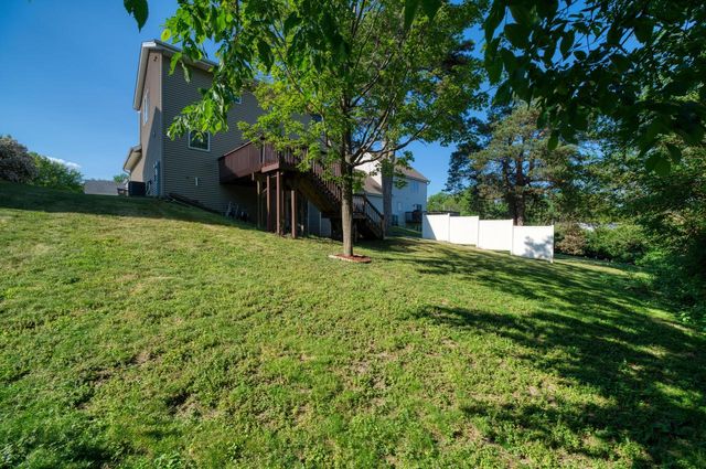 1005 Dresser AVENUE, Waukesha, WI 53188