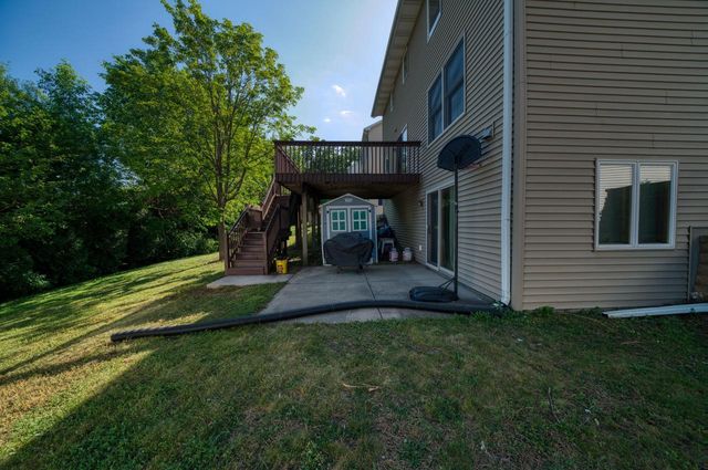 1005 Dresser AVENUE, Waukesha, WI 53188