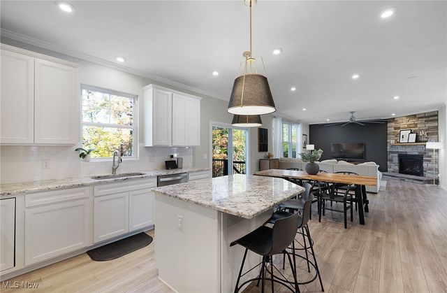 6882 Linden Lane, Independence, OH 44131