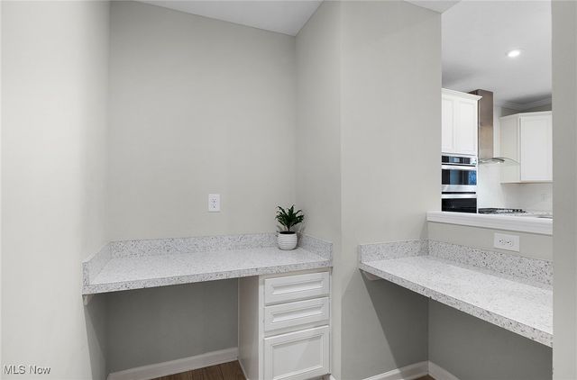 6882 Linden Lane, Independence, OH 44131