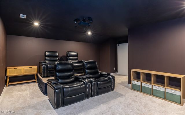 6882 Linden Lane, Independence, OH 44131